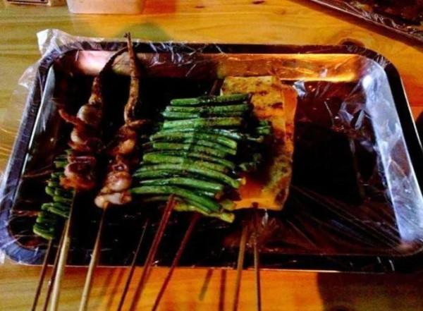 剛剛，我把月入2萬元的燒烤店關掉了：表面風光，辛酸自己知道