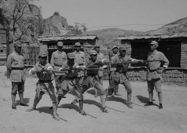 銀幕上的共產黨員｜毛主席當年因何寫下《為人民服務》