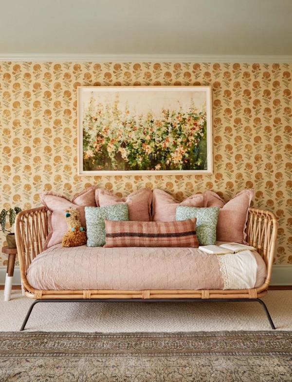 四口之家住在小鎮老房子裡，翻新成現代鄉村風格後，非常溫馨宜人