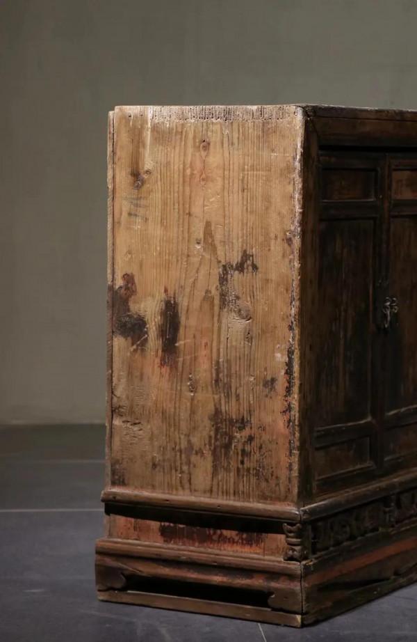 書櫃兩個,經櫃一個 書櫃兩個,經櫃一個