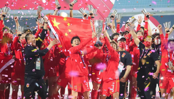 中國足球發展深度反思：&OpenCurlyDoubleQuote;一個不能&rdquo;和&OpenCurlyDoubleQuote;四個堅持&rdquo;