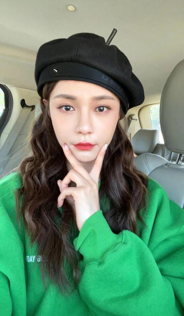 沈夢辰美圖集｜宋小寶說太開心了，終於找到一個比我還黑的女明星