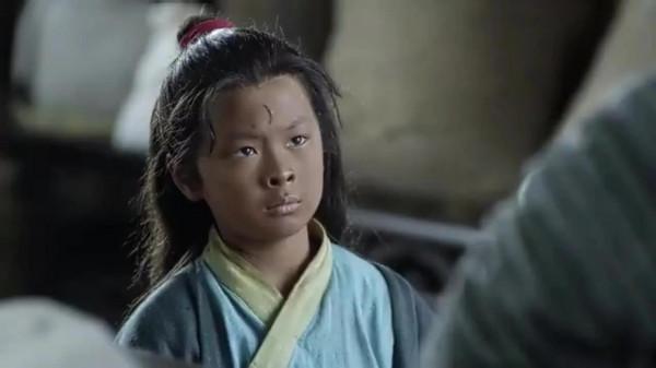 民間故事:狐妖被天神追殺,她躲在包拯後面,天神看見竟然被嚇退 民間故事:狐妖被天神追殺,她躲在包拯後面,天神看見竟然被嚇退