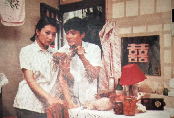 81歲韓影：50歲走紅，和丈夫相愛一生，兒子孫松58歲沒孩子