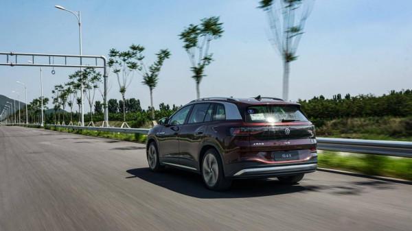 試駕上汽大眾ID.6 X 三排七座 續航588km