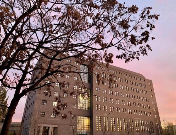 七律. 養生羹美重和調