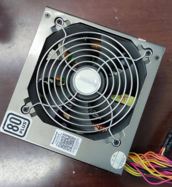 花1350元組了臺電腦，看看是啥配置？