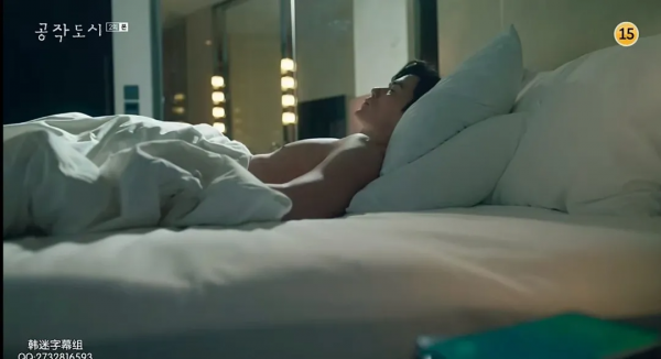 《孔雀都市》：生一胎獎一棟豪宅？豪門裡那些髒事都被她遇上了