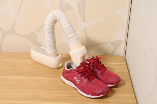 冬季下雨天烘衣小助手,臭腳使用者的殺手鐧,更是單身狗的最愛 冬季下雨天烘衣小助手,臭腳使用者的殺手鐧,更是單身狗的最愛