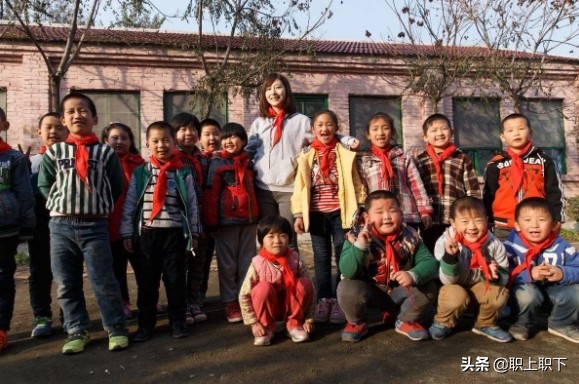 教師這份職業真的安逸嗎？分享一個山區縣鄉村老師的真實故事