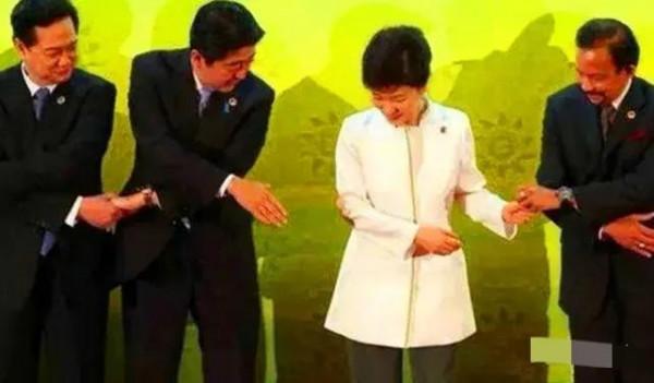 珍貴老照片：真實記錄了當時鬼子進村