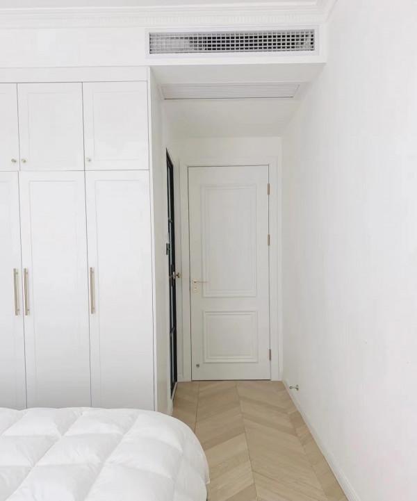 女主堅持簡潔實用的裝修，不浪費1㎡的空間，入住2年依舊如新