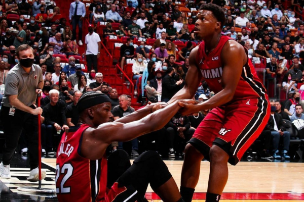 籃網76人攜手跌出第一梯隊?天助熱火,重回總決賽當真有戲? 籃網76人攜手跌出第一梯隊?天助熱火,重回總決賽當真有戲?