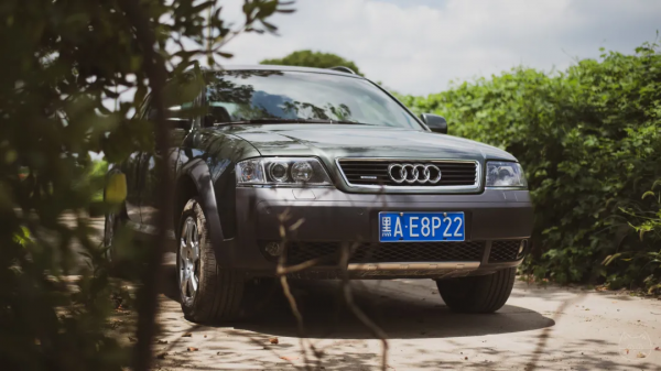 拯救15年車齡的奧迪草原狼，不惜成本也要修