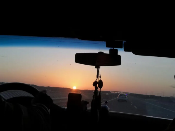 封城11天后，他們離開額濟納