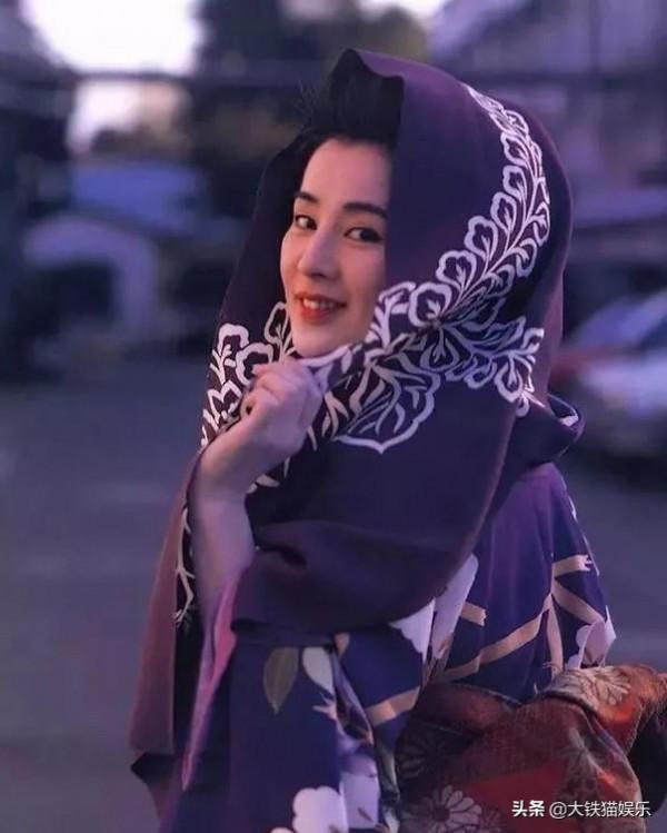 亞洲10大美人今昔顏值對比,有人中年顏垮,有人優雅老去,差距大 亞洲10大美人今昔顏值對比,有人中年顏垮,有人優雅老去,差距大