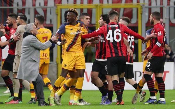 穆里尼奧與億元先生再次擦肩而過，他註定成不了魔獸，只是新凱恩