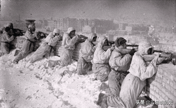 希特勒死後的德國軍隊是什麼實力?遠比你們想象的強大 希特勒死後的德國軍隊是什麼實力?遠比你們想象的強大