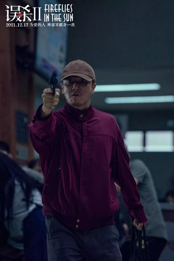 樓下被劫持，樓上做手術？《誤殺2》最大的Bug，卻是最有力的控訴