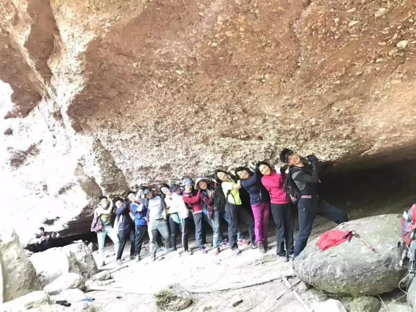 戶外遠足自然身心強，好山好水肺力活