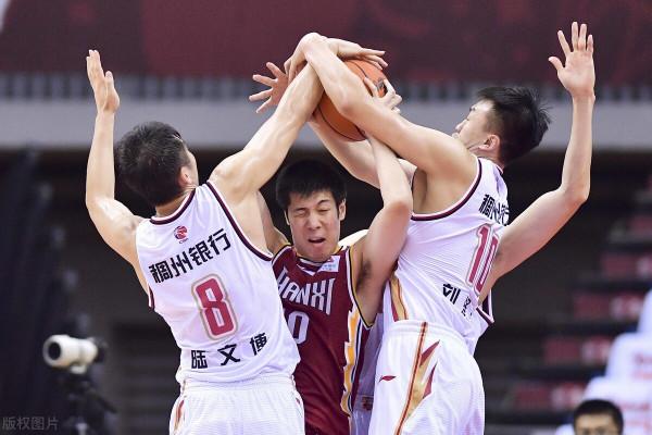 CBA常規賽縮減,取消淘汰制!姚明得罪贊助商,又幫助廣東隊五連冠 CBA常規賽縮減,取消淘汰制!姚明得罪贊助商,又幫助廣東隊五連冠