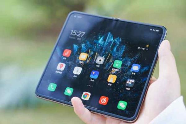 OPPO Find N展開一刻,兩大創新技術打破摺痕路上意難平 OPPO Find N展開一刻,兩大創新技術打破摺痕路上意難平
