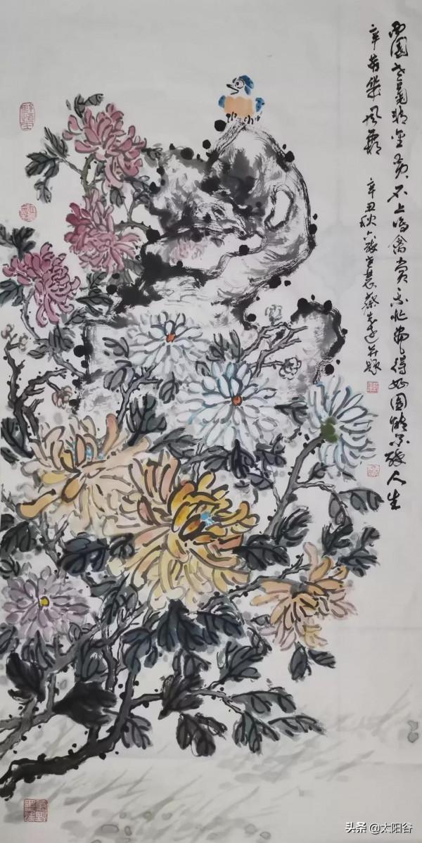 江西畫家蔡志遠昨天又畫兩幅菊花，一幅題詩，一幅題《秋菊畫》