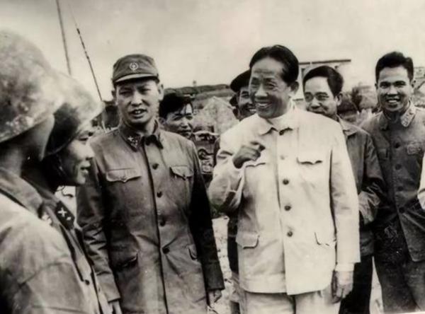 越軍戰史承認輕敵，把一級戰備降為二級的第二天，中越戰爭爆發了