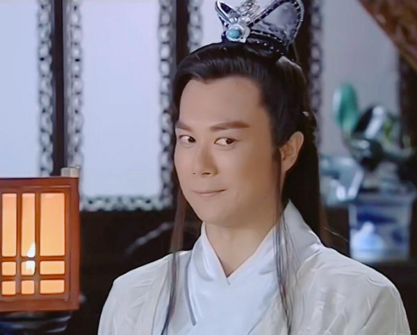 王燦:從反派專業戶到慈善家,48歲未婚帶四娃,有怎樣的故事? 王燦:從反派專業戶到慈善家,48歲未婚帶四娃,有怎樣的故事?