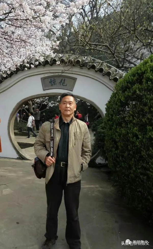 周璇之子遠走天涯望菱湖:我愛你,“最佳的東方樣品” 周璇之子遠走天涯望菱湖:我愛你,“最佳的東方樣品”