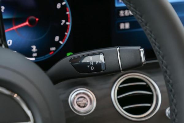 實拍賓士E級：起步43&period;99萬元，披上運動外衣後，還能吸引眼球嗎？