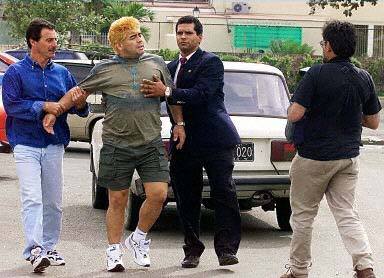 成為足壇惡人的充分但非必要條件