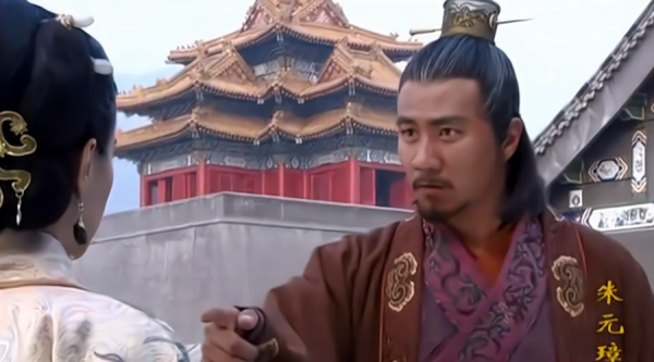 都是開國皇帝,你更挺誰? 都是開國皇帝,你更挺誰?