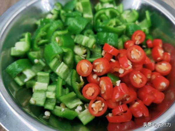 湖南名菜農家一碗香的傳統做法，簡單易學，香辣入味，米飯遭殃