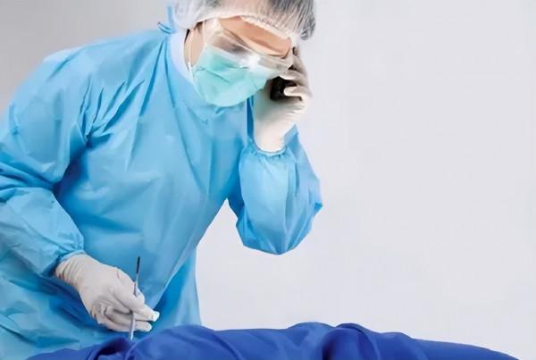 男童總流鼻血，醫生卻叫來母親外婆進行血液化驗，檢查後母親痛哭