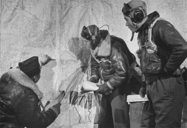 國軍師長,副師長及參謀長在軍隊中待遇如何?差得多嗎? 國軍師長,副師長及參謀長在軍隊中待遇如何?差得多嗎?