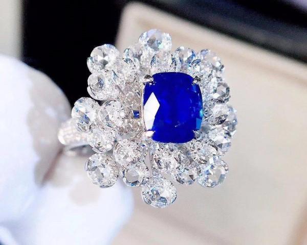 河南人,擊碎了鑽石“很值錢”的謊言 河南人,擊碎了鑽石“很值錢”的謊言