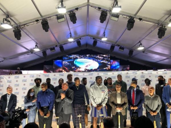 快船今日舉辦新球館奠基儀式 萊昂納德&;喬治領銜出席 快船今日舉辦新球館奠基儀式 萊昂納德&;喬治領銜出席