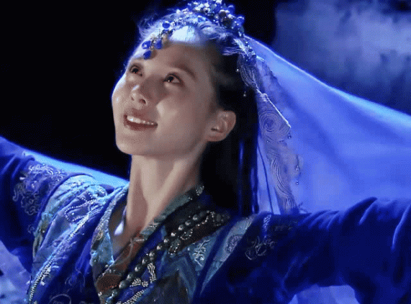 楊冪重現異域造型出圈!回望娛樂圈10位女星或清冷或明豔,太養眼 楊冪重現異域造型出圈!回望娛樂圈10位女星或清冷或明豔,太養眼