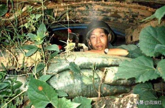 老山陣地，罐頭盒深夜有響動！班長痛打越軍特工，榮立一等功