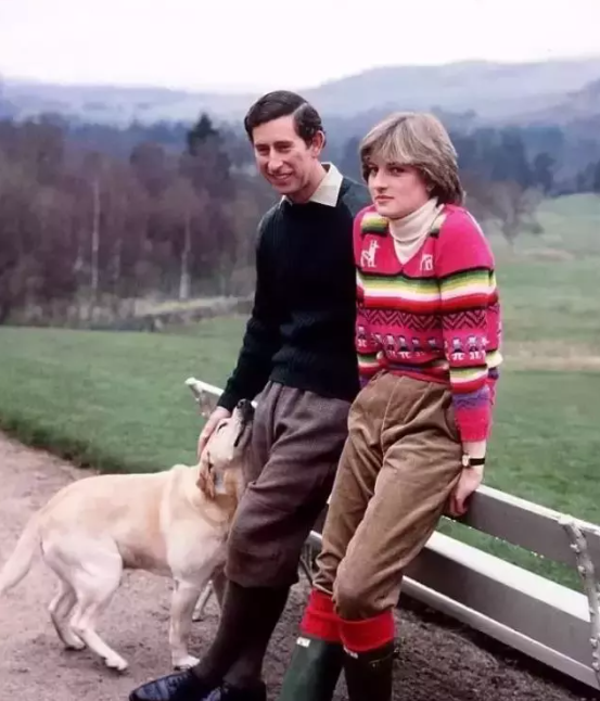 查爾斯的最愛可能不是卡米拉，倆人糾纏22年，寫過6封肉麻的情書