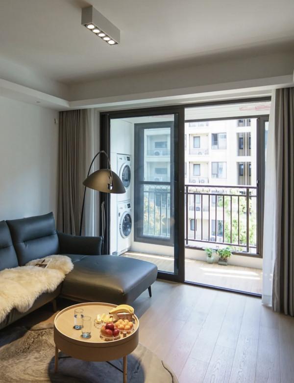 客廳裝修別向網紅設計看齊了，“7不裝”反而更實用，建議收藏