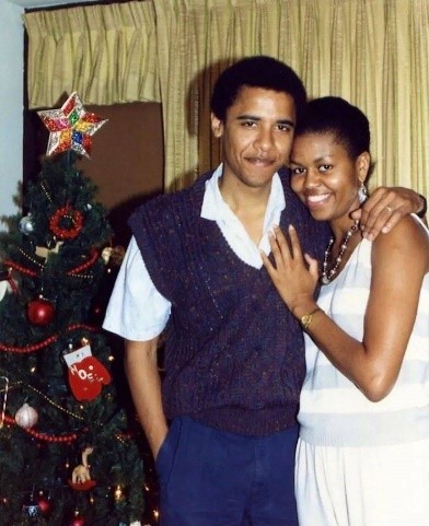 奧巴馬：初戀不是米歇爾，22歲愛上25歲混血美女，18個月後被分手