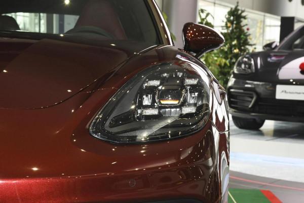 實拍Panamera E-Hybrid，116&period;8萬起，配2&period;9T&plus;電機，4&period;4秒破百