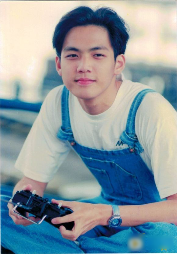 從“一線男神”到“銷聲匿跡”,47歲的鐘漢良,怎麼突然不紅了? 從“一線男神”到“銷聲匿跡”,47歲的鐘漢良,怎麼突然不紅了?