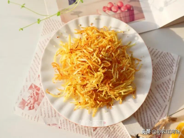 椒麻土豆絲:健康小零食,焦脆焦脆的,一吃就上癮 椒麻土豆絲:健康小零食,焦脆焦脆的,一吃就上癮