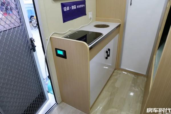 超萌精緻小拖掛！佳卓9020房車 後翻式露臺 盡享露營野趣