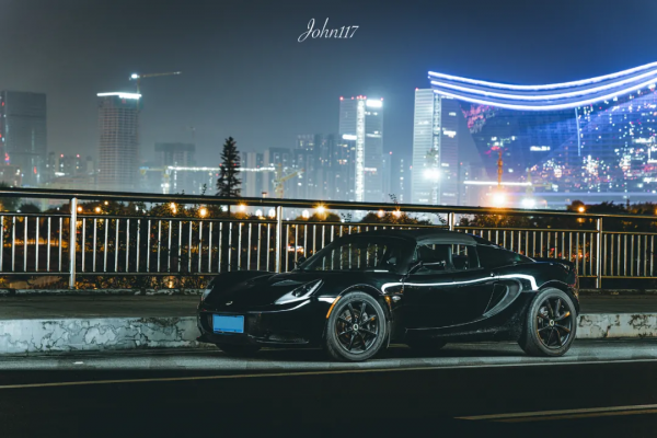 路特斯Elise,男人的“健身房” 路特斯Elise,男人的“健身房”