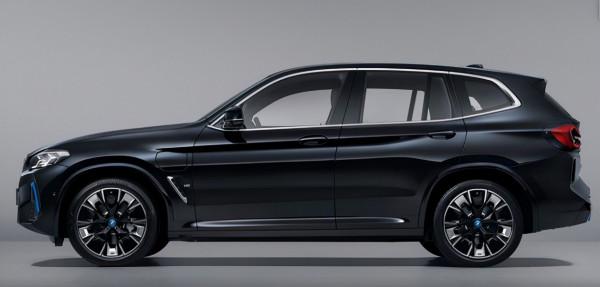 全新寶馬iX3亮相!M套件加持,外觀更運動,充電10分鐘能跑100km 全新寶馬iX3亮相!M套件加持,外觀更運動,充電10分鐘能跑100km