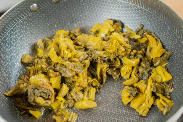 入冬後多吃它，省心還養顏！隨手一燜搞定一週午飯